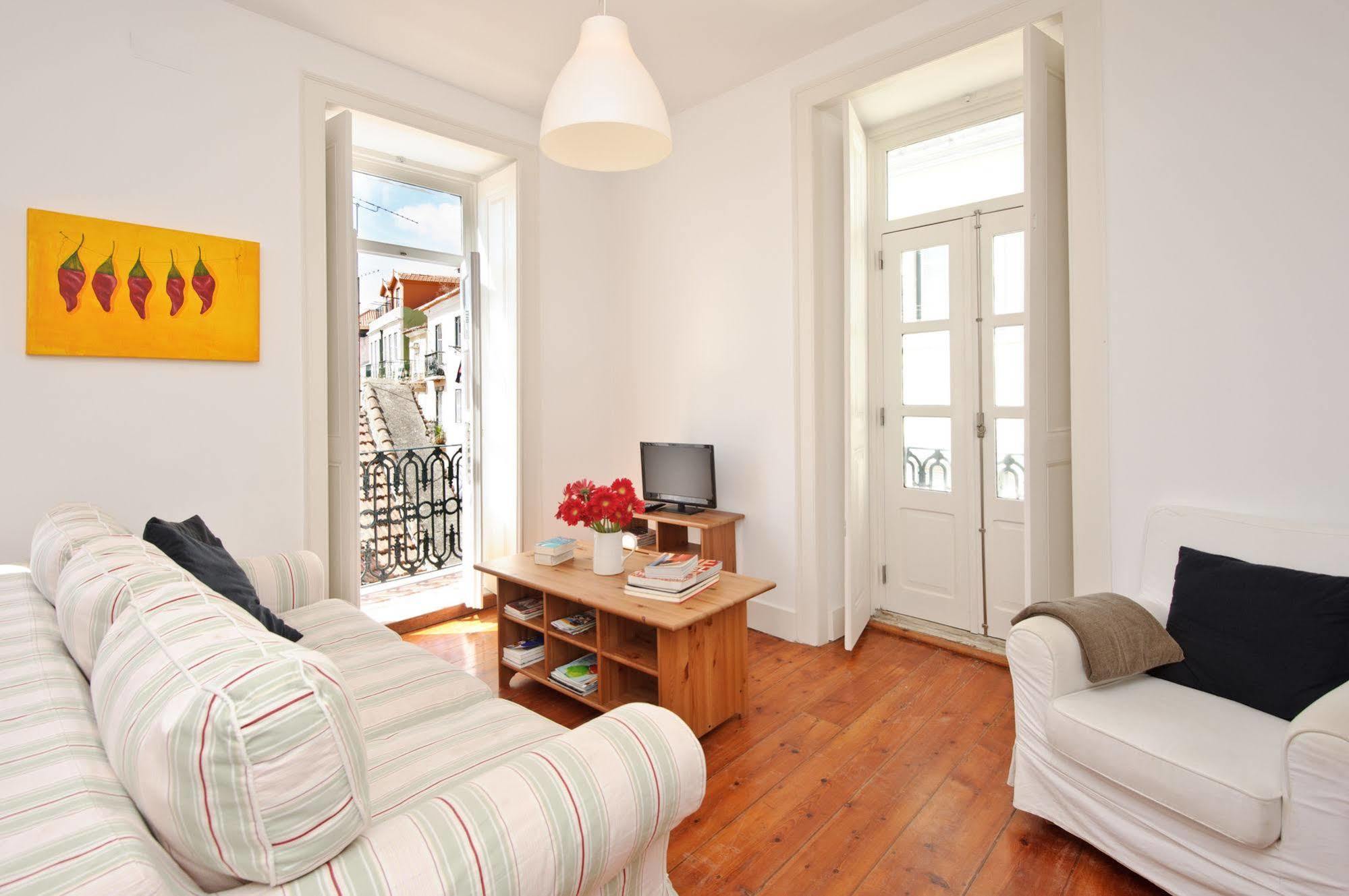 Hello Lisbon City Apartments Buitenkant foto